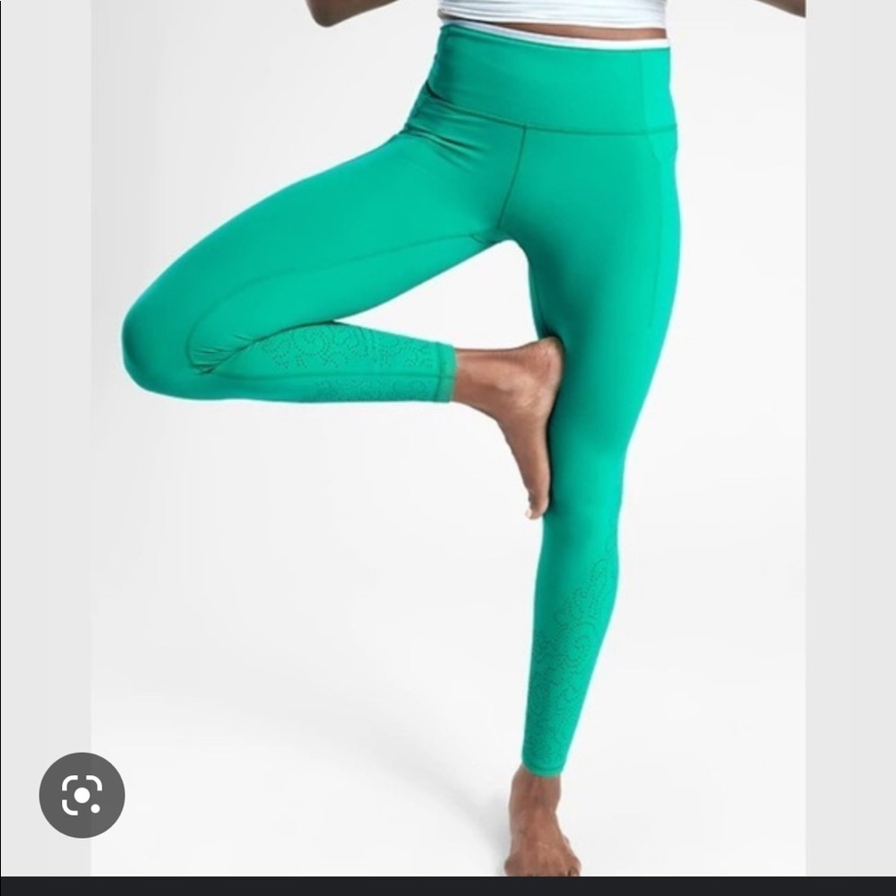 Athleta Revelation lasercut tight
